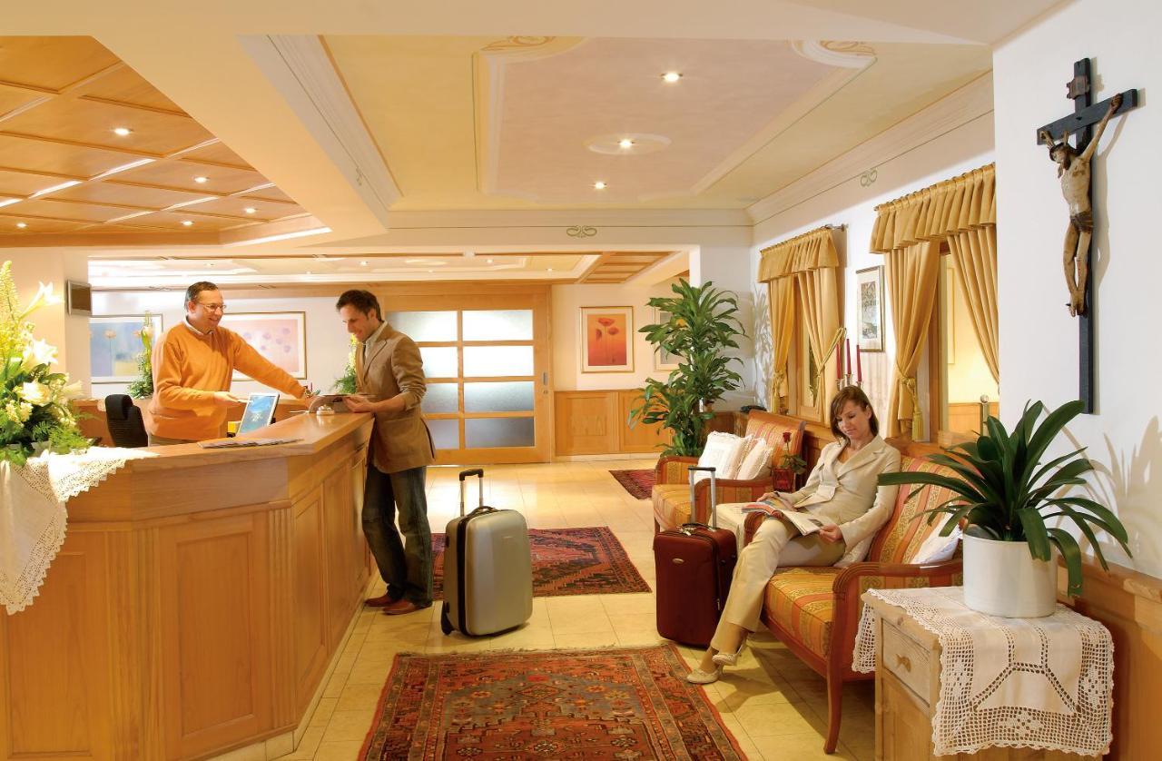 Hotel Broetz Rasun di Sotto Luaran gambar