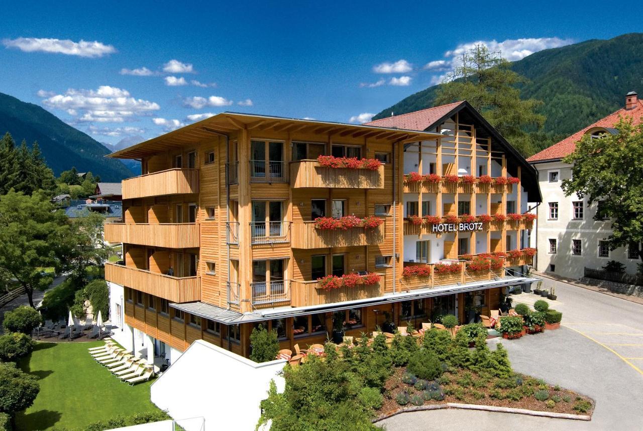 Hotel Broetz Rasun di Sotto Luaran gambar