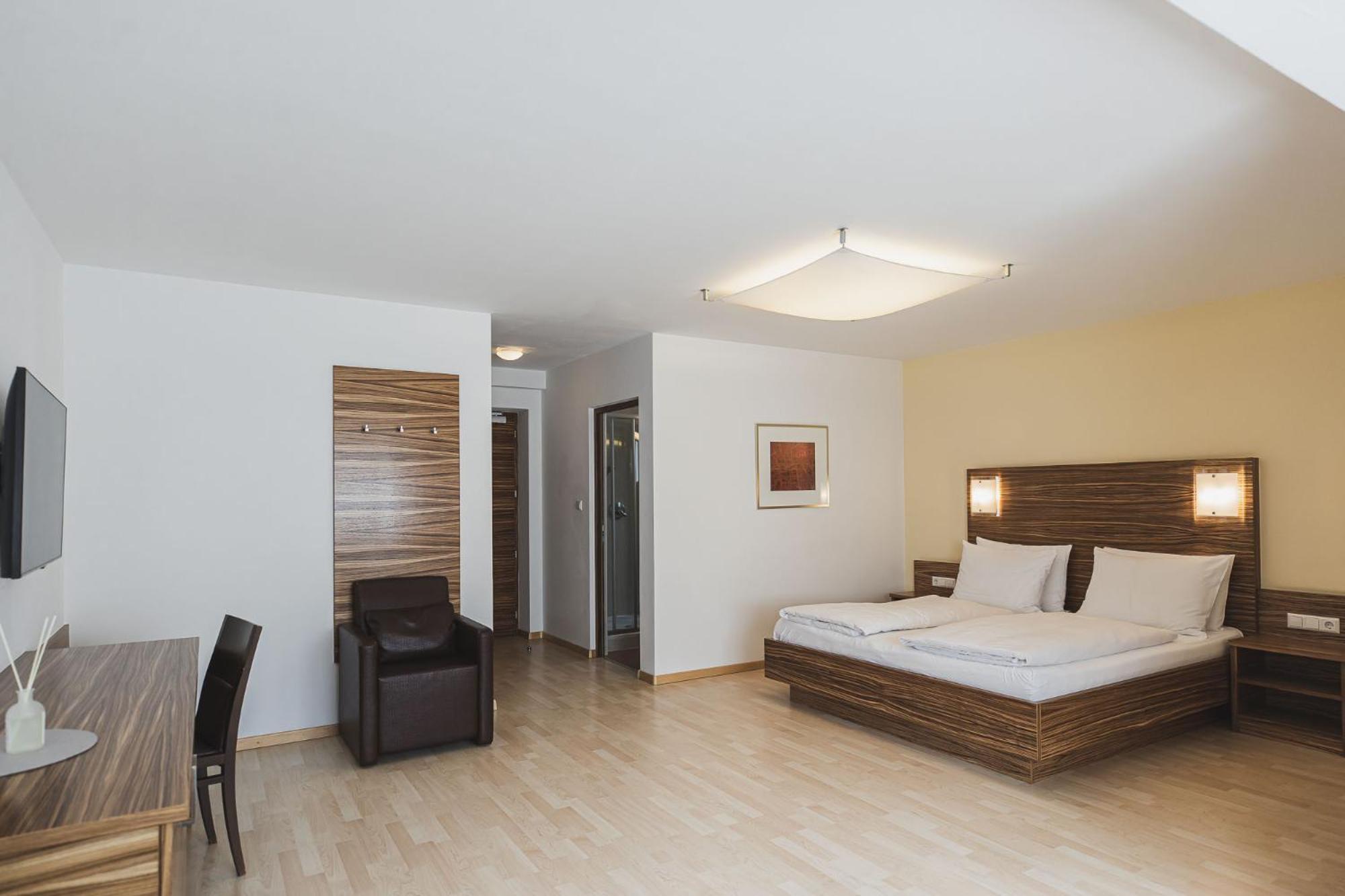 Hotel Broetz Rasun di Sotto Luaran gambar