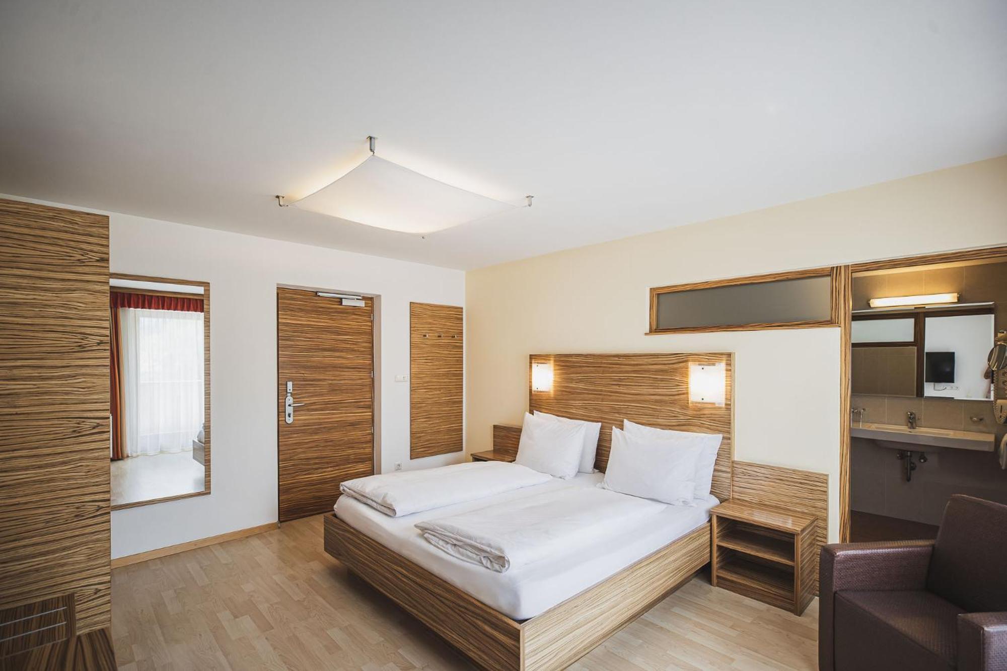 Hotel Broetz Rasun di Sotto Luaran gambar