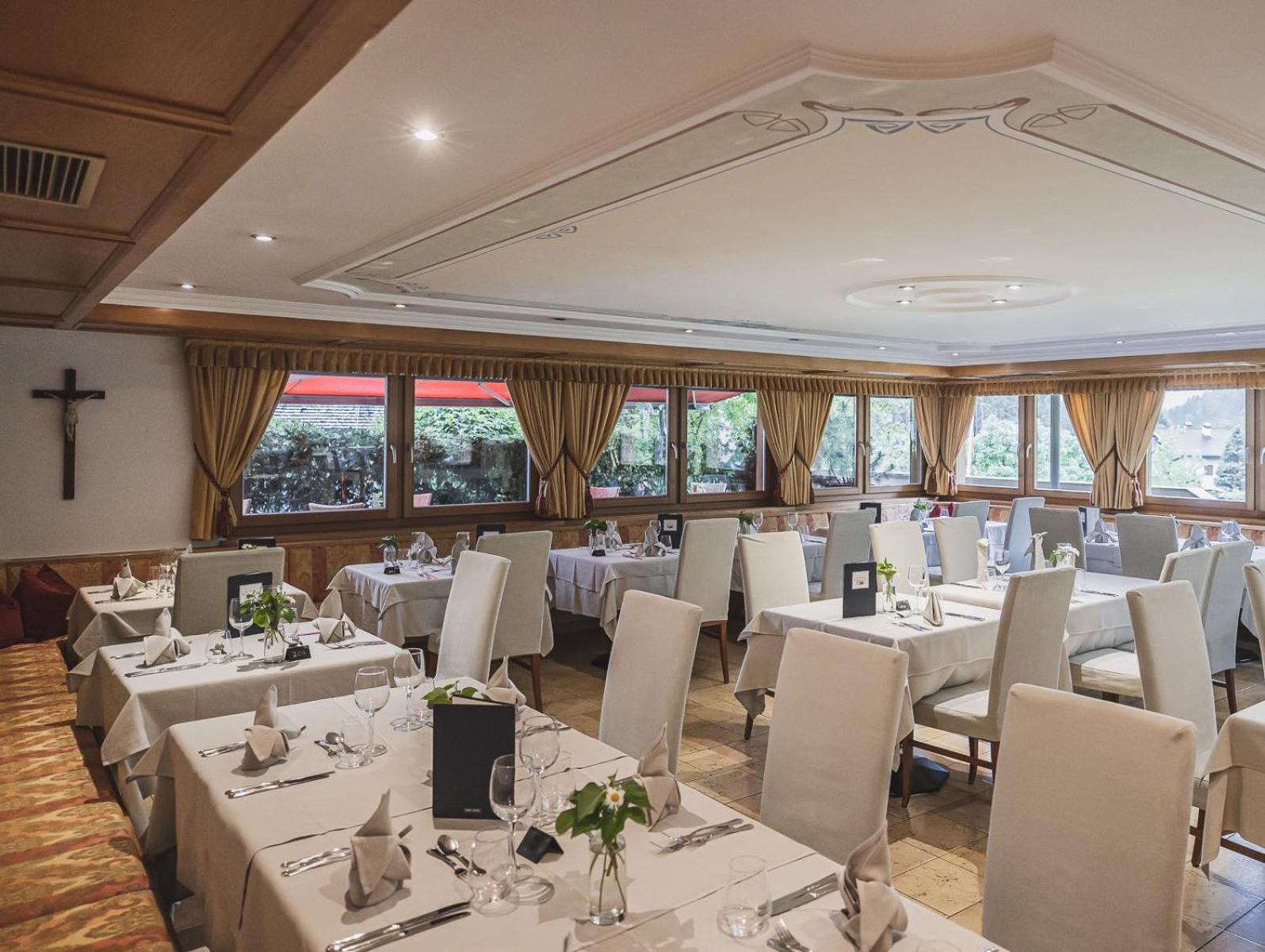 Hotel Broetz Rasun di Sotto Luaran gambar