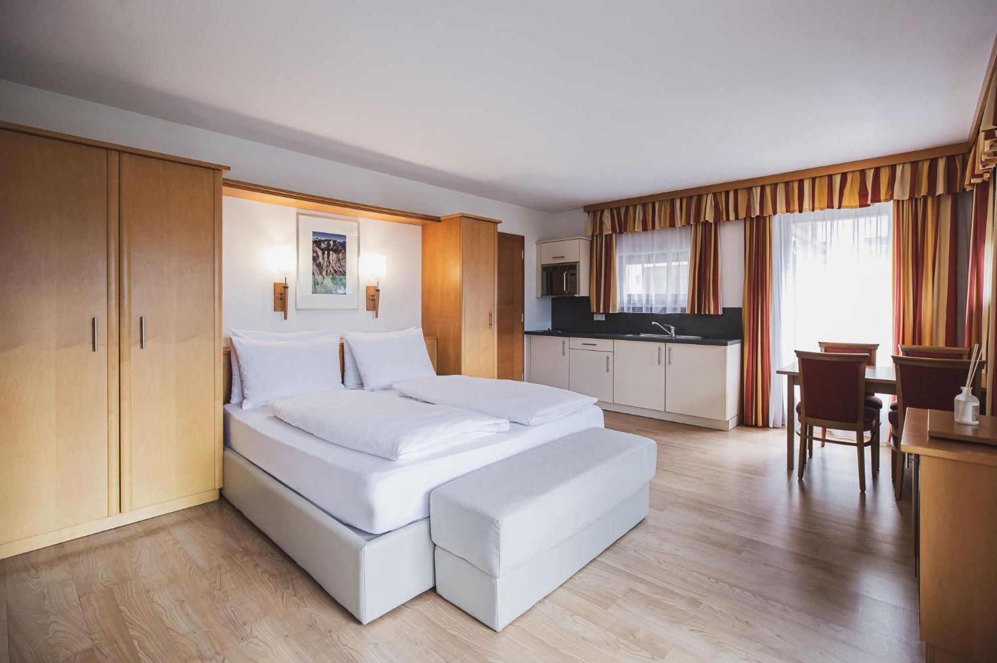 Hotel Broetz Rasun di Sotto Luaran gambar